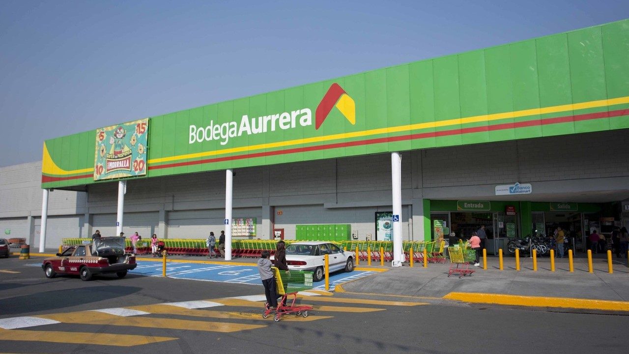 How to run an ICICI Bank marketing campaign? First, use phone number filtering to check user status.